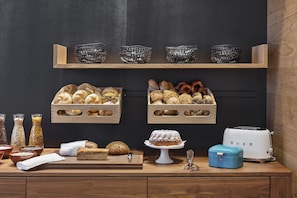 Petit déjeuner buffet