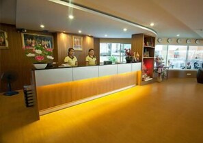 Reception - Iris Residence (Pattaya)