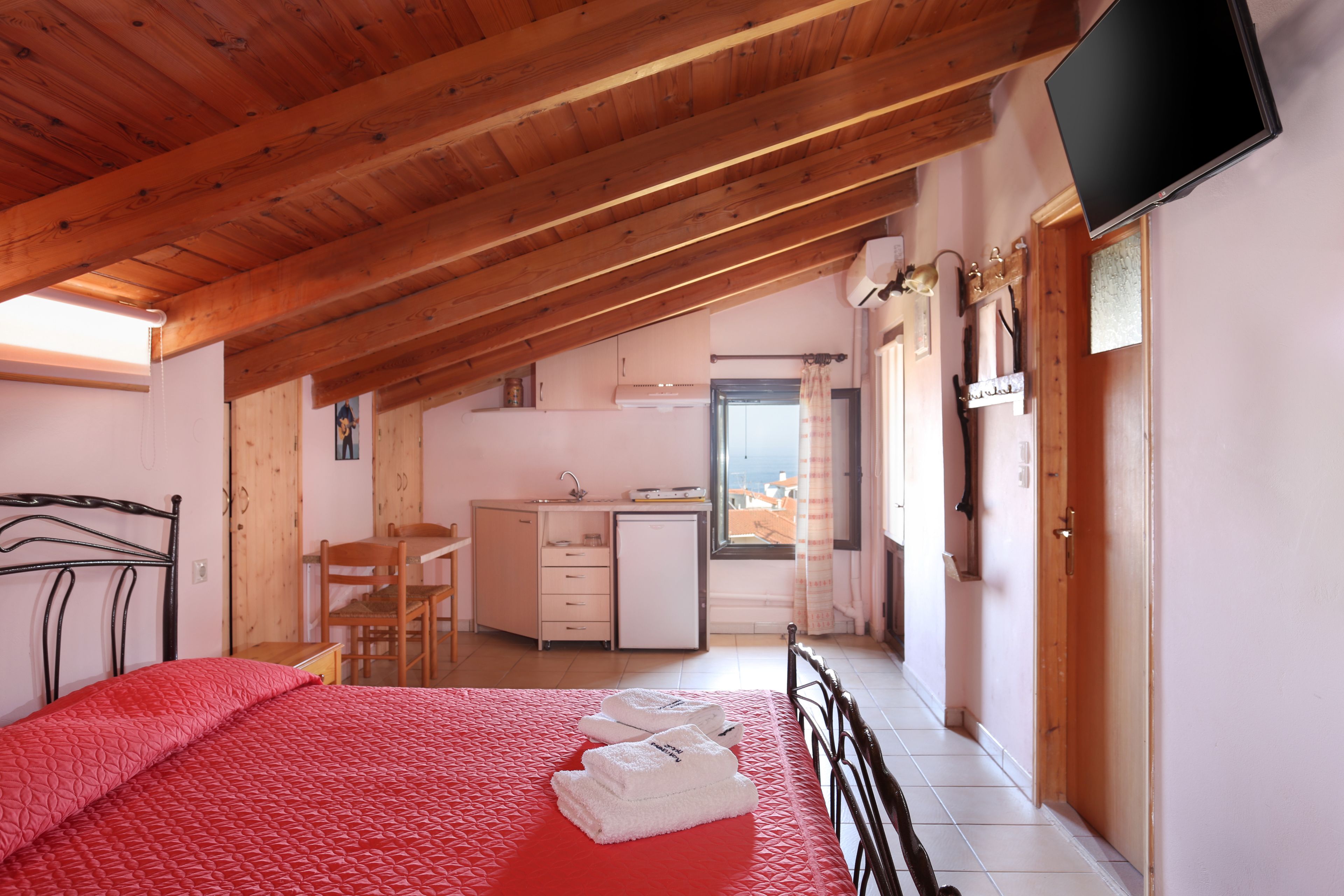 Chambre Supérieure Double ou avec lits jumeaux (Style) | Chambres insonorisées, fer et planche à repasser, Wi-Fi gratuit