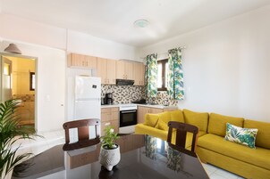 Family Apartment, 2 Bedrooms | Living area
