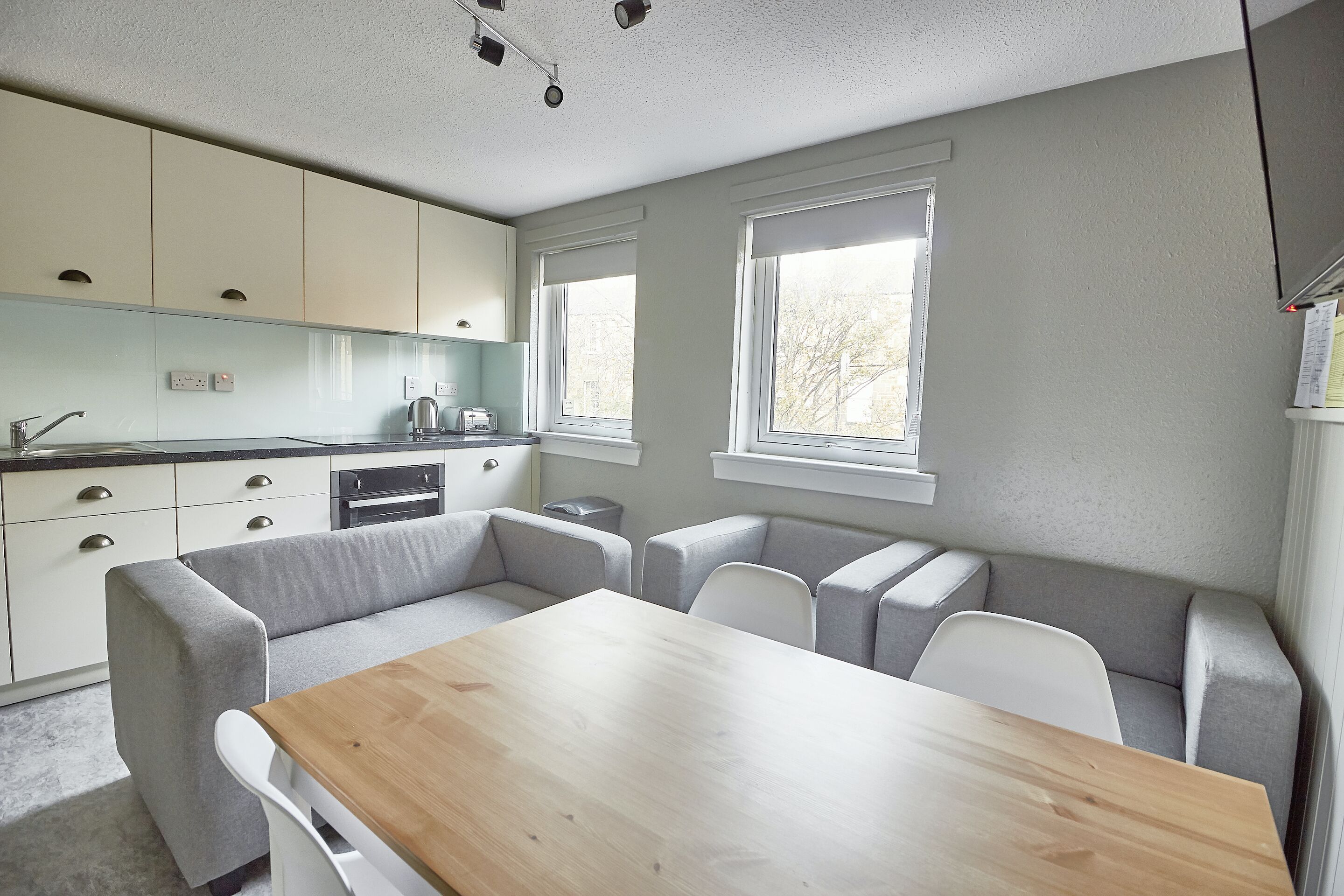 Photo - Destiny Student - Meadow Court