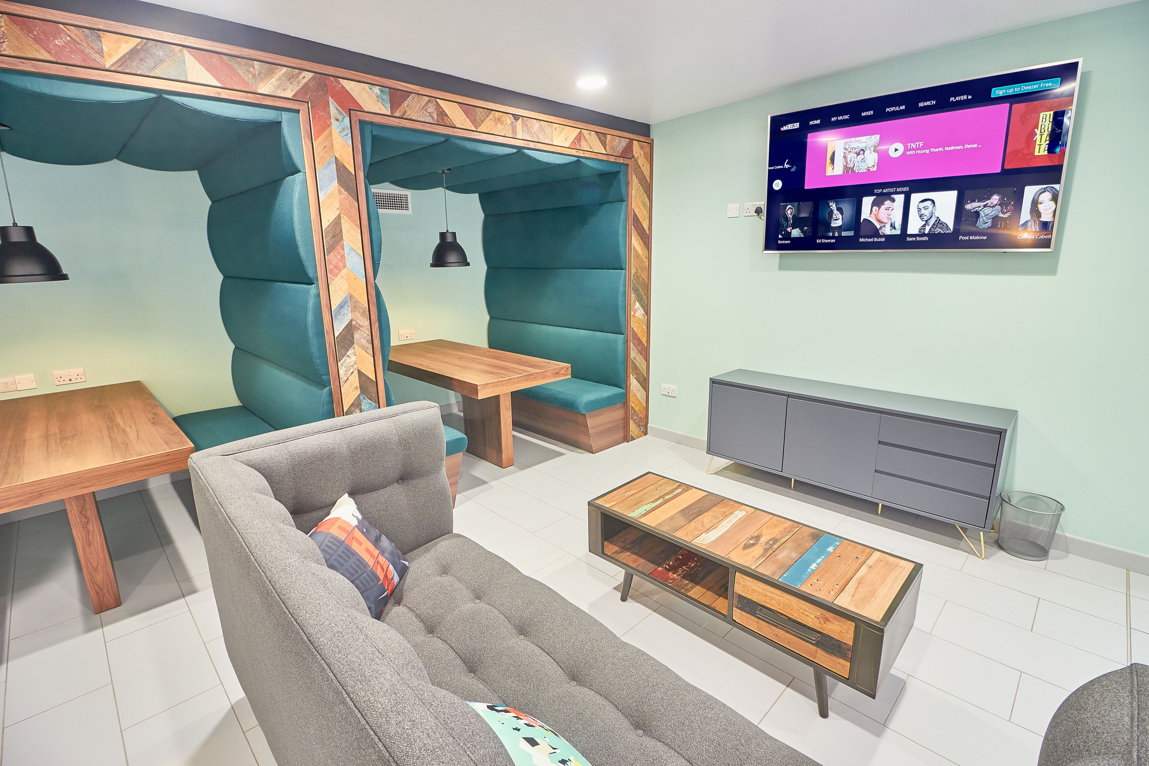 Photo - Destiny Student - Meadow Court