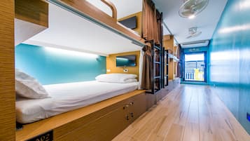 Business Class Mixed Dormitory | In-room safe, free WiFi, bed sheets