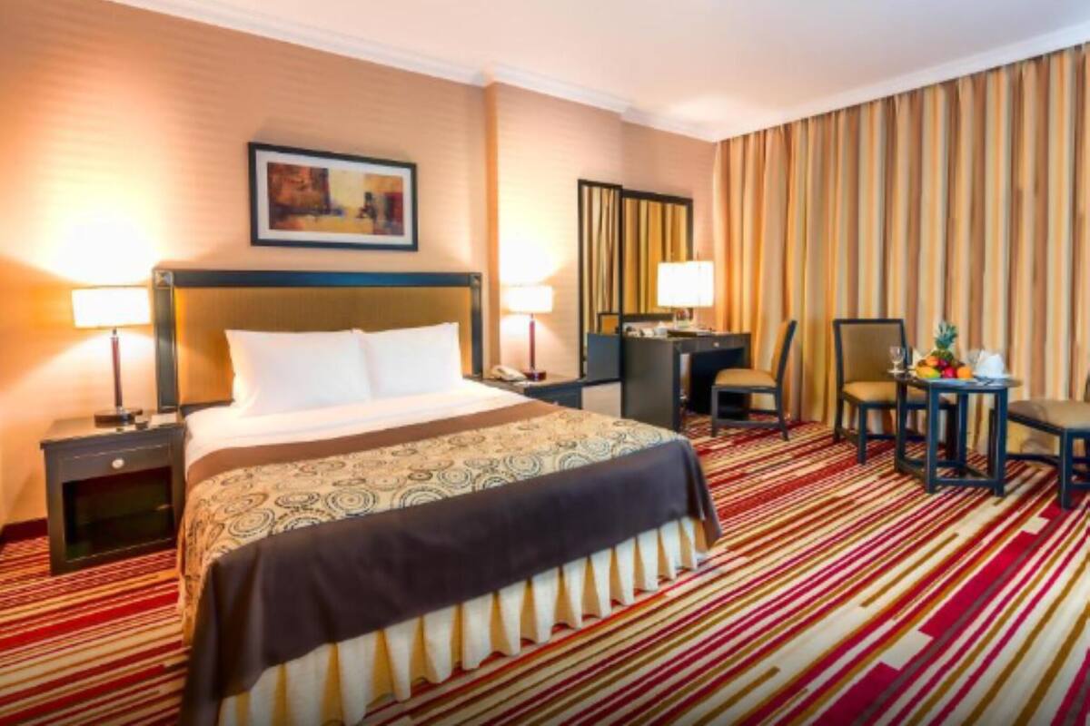In-room safe, desk, laptop workspace, soundproofing