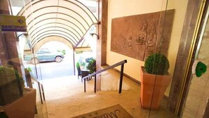 Interior entrance - Hotel Maracaibo (Rimini)