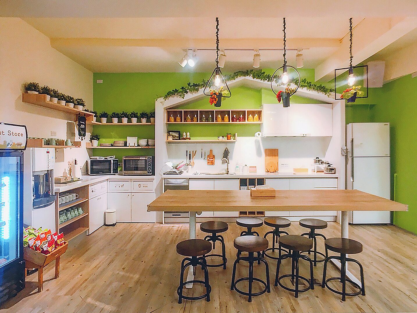 shared dormitory, women only | shared kitchen | microwave, electric kettle