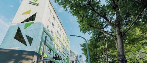 Fachada de la propiedad