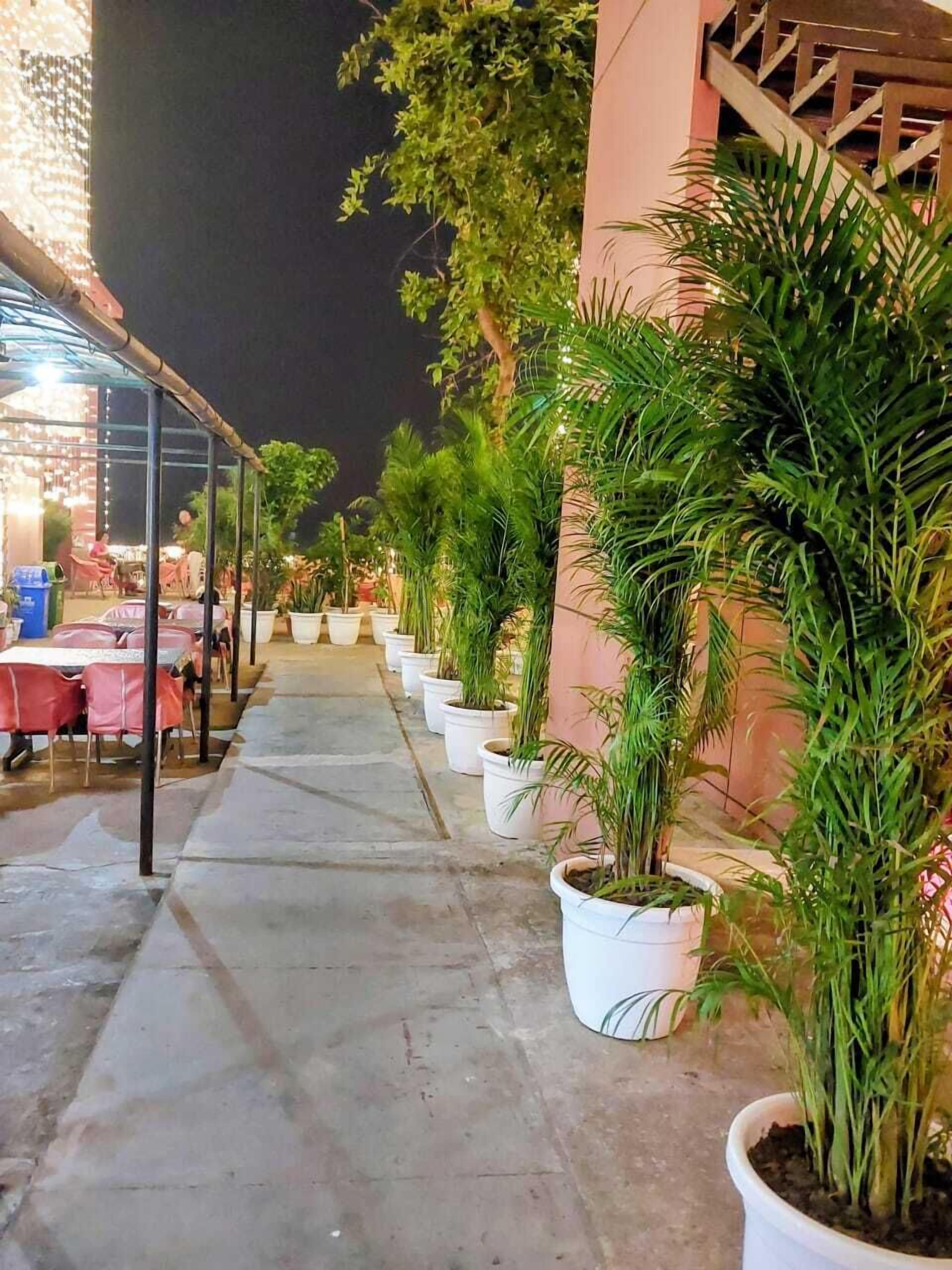 مطعم