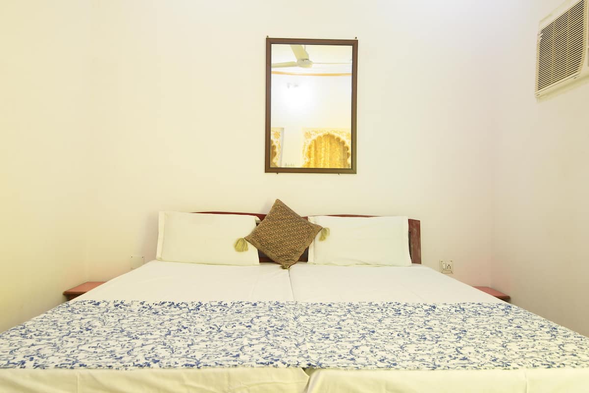 standard room ( a/c ) | desk, rollaway beds