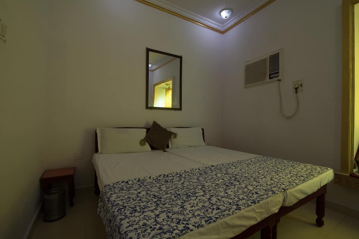 standard double room (non a/c) | interior