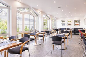 Desayuno buffet incluido todos los días