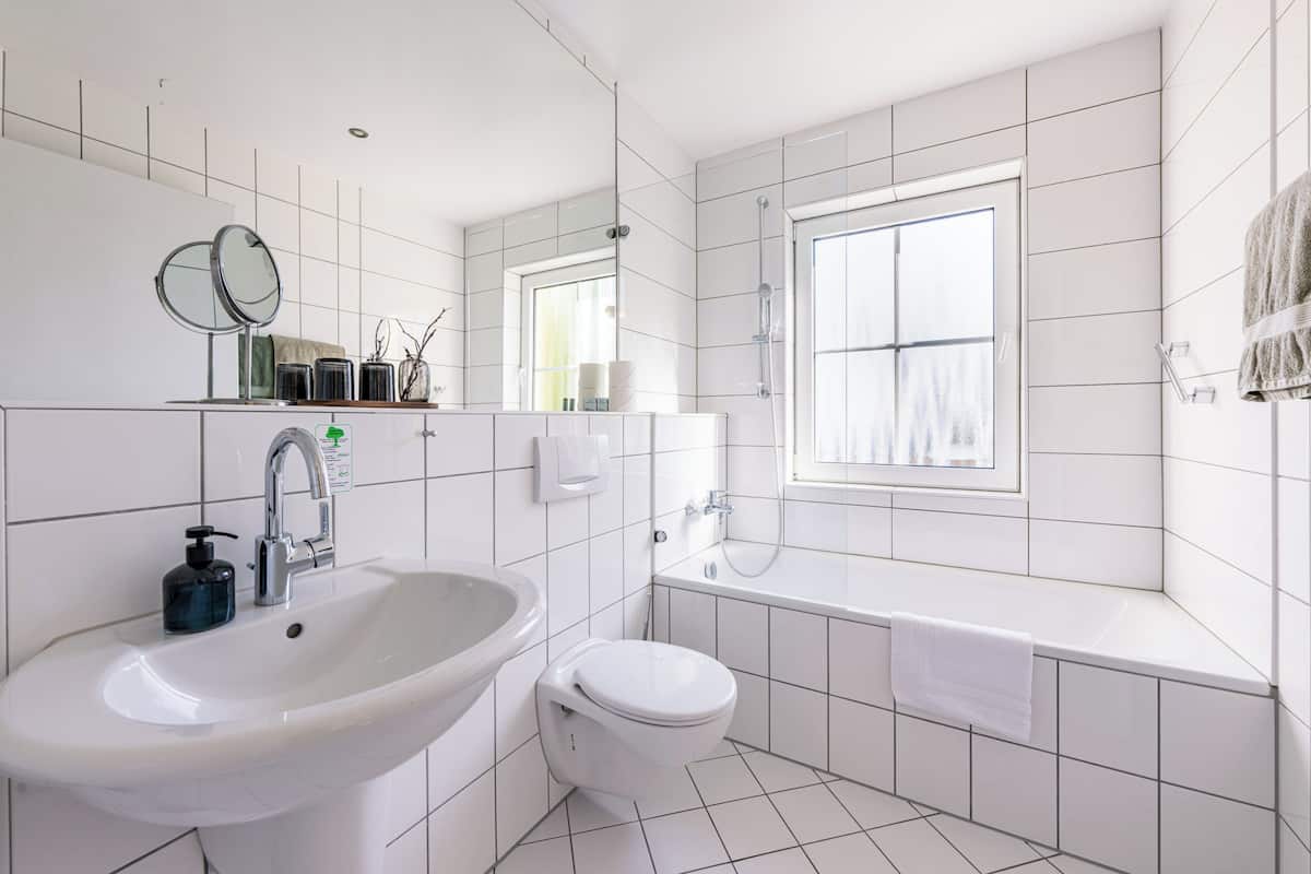 panoramic apartment, balcony | bathroom | free toiletries, hair dryer, towels