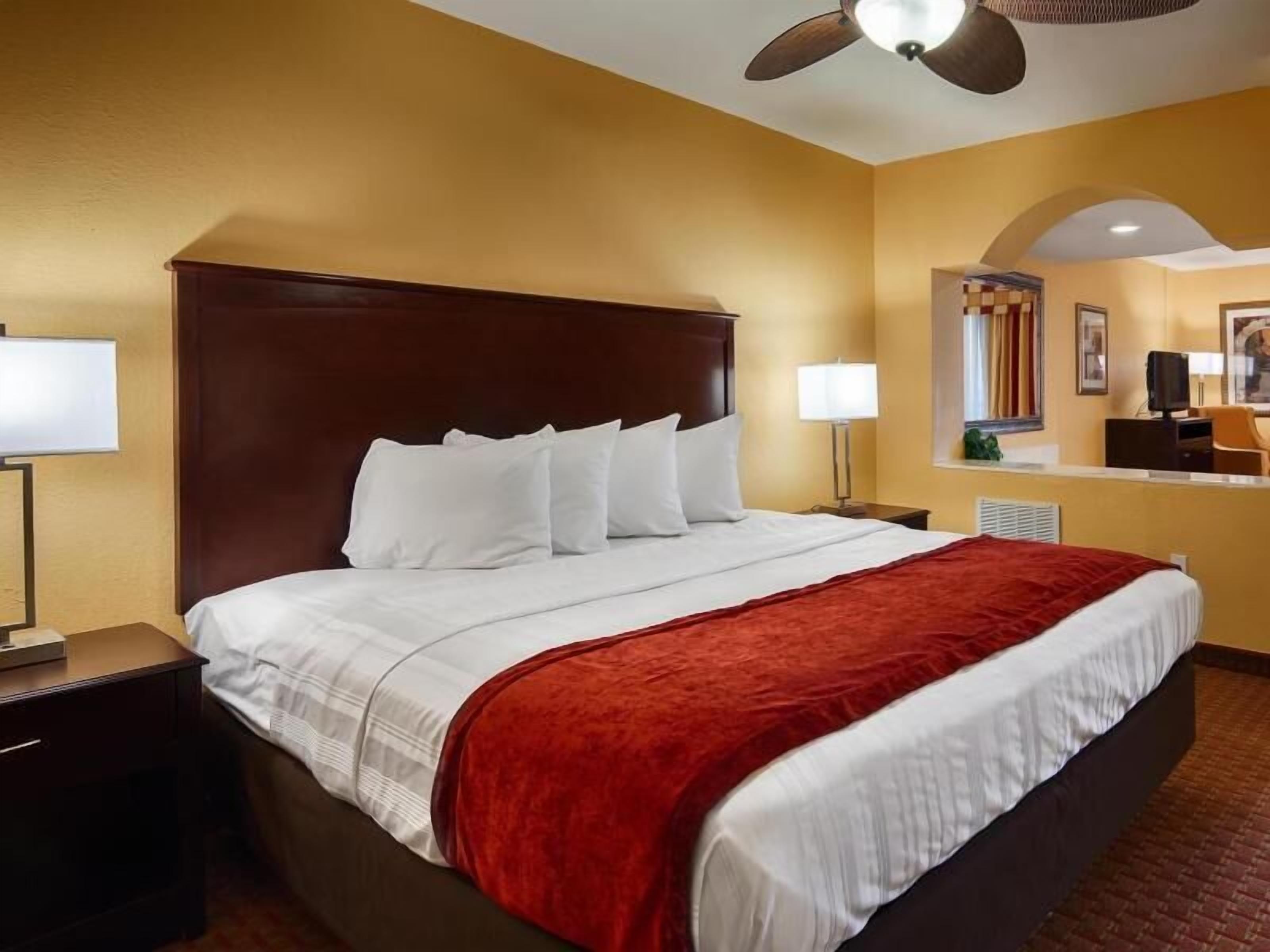 In-room safe, desk, laptop workspace, iron/ironing board