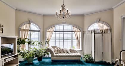 Greystone on Golden Lake