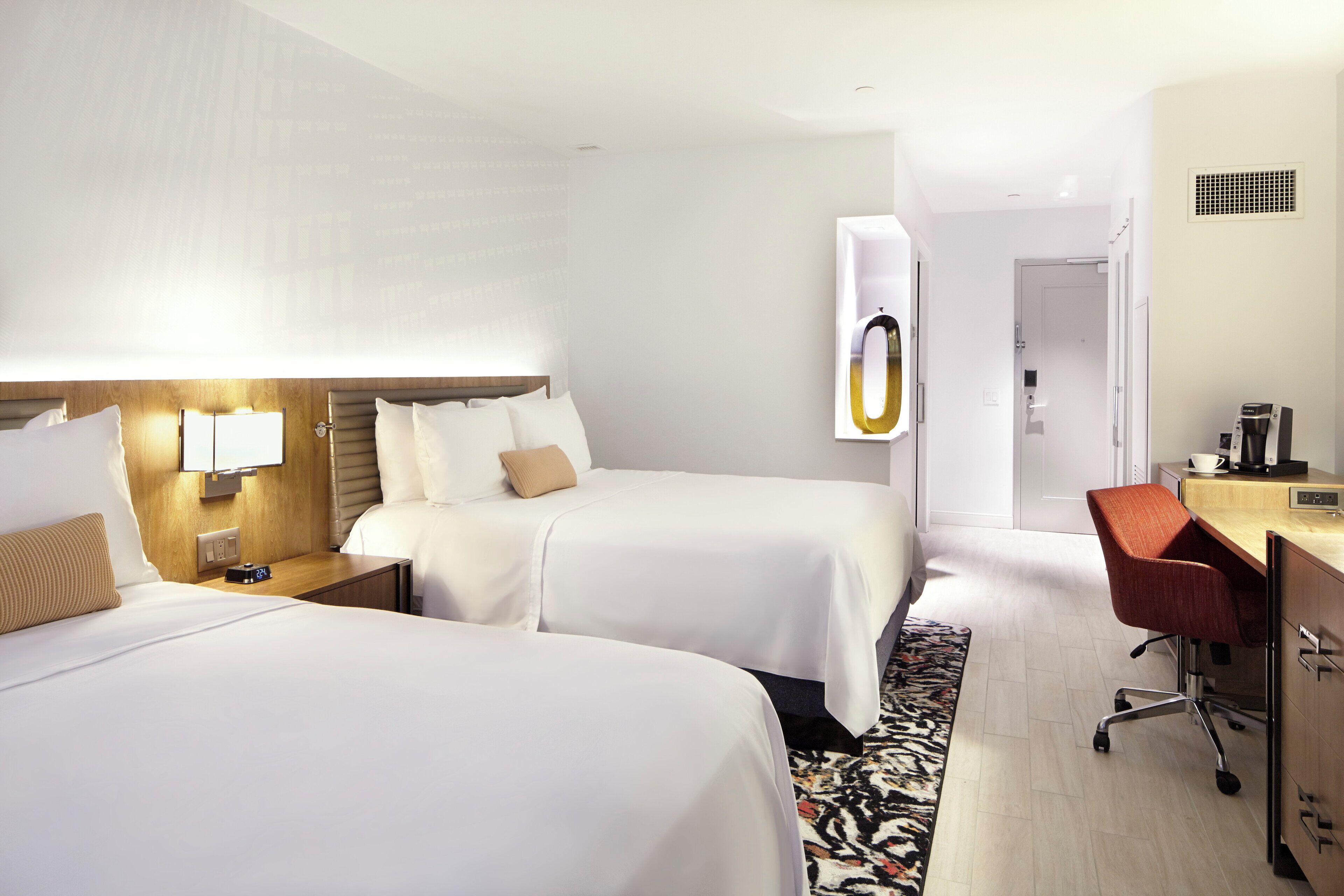 Premium bedding, in-room safe, desk, laptop workspace