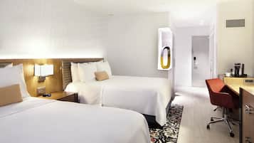 Premium bedding, in-room safe, desk, laptop workspace