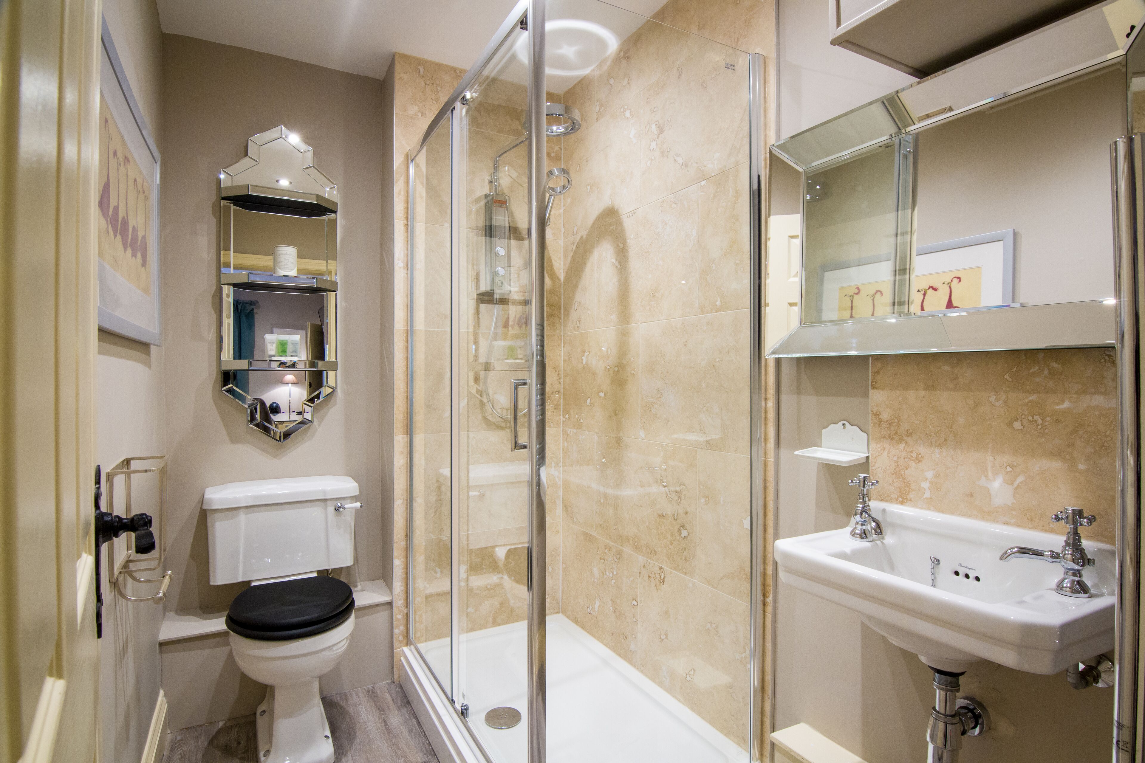 Four Poster Double Room | Bathroom | Free toiletries, hair dryer, bathrobes, slippers