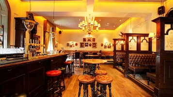 Ofrece almuerzos y cenas