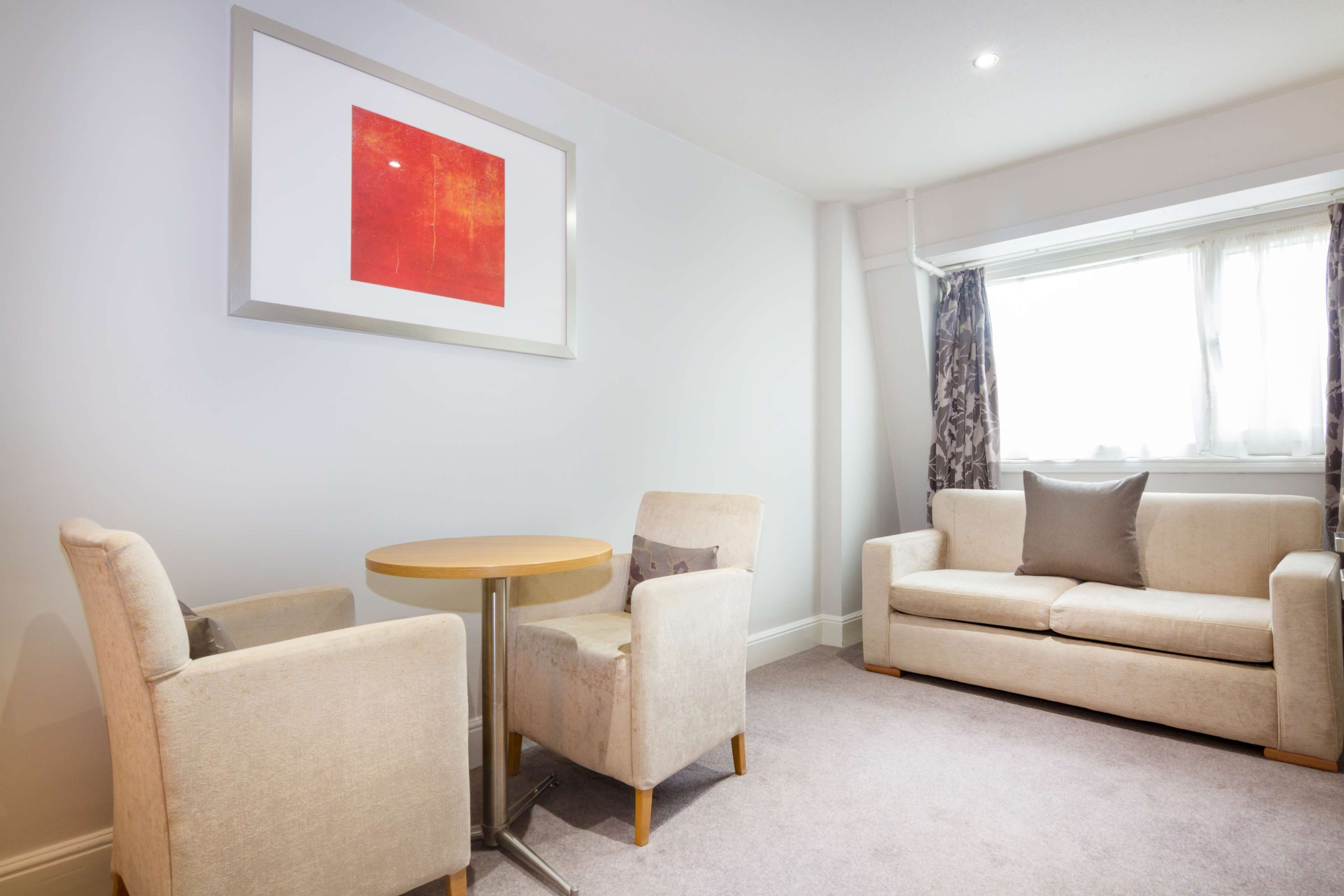 junior suite | desk, iron/ironing board, free wifi, bed sheets