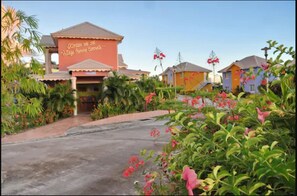 Front of property - Le Village Pomme Cannelle (Le Precheur)