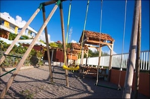 Children’s play area – outdoor