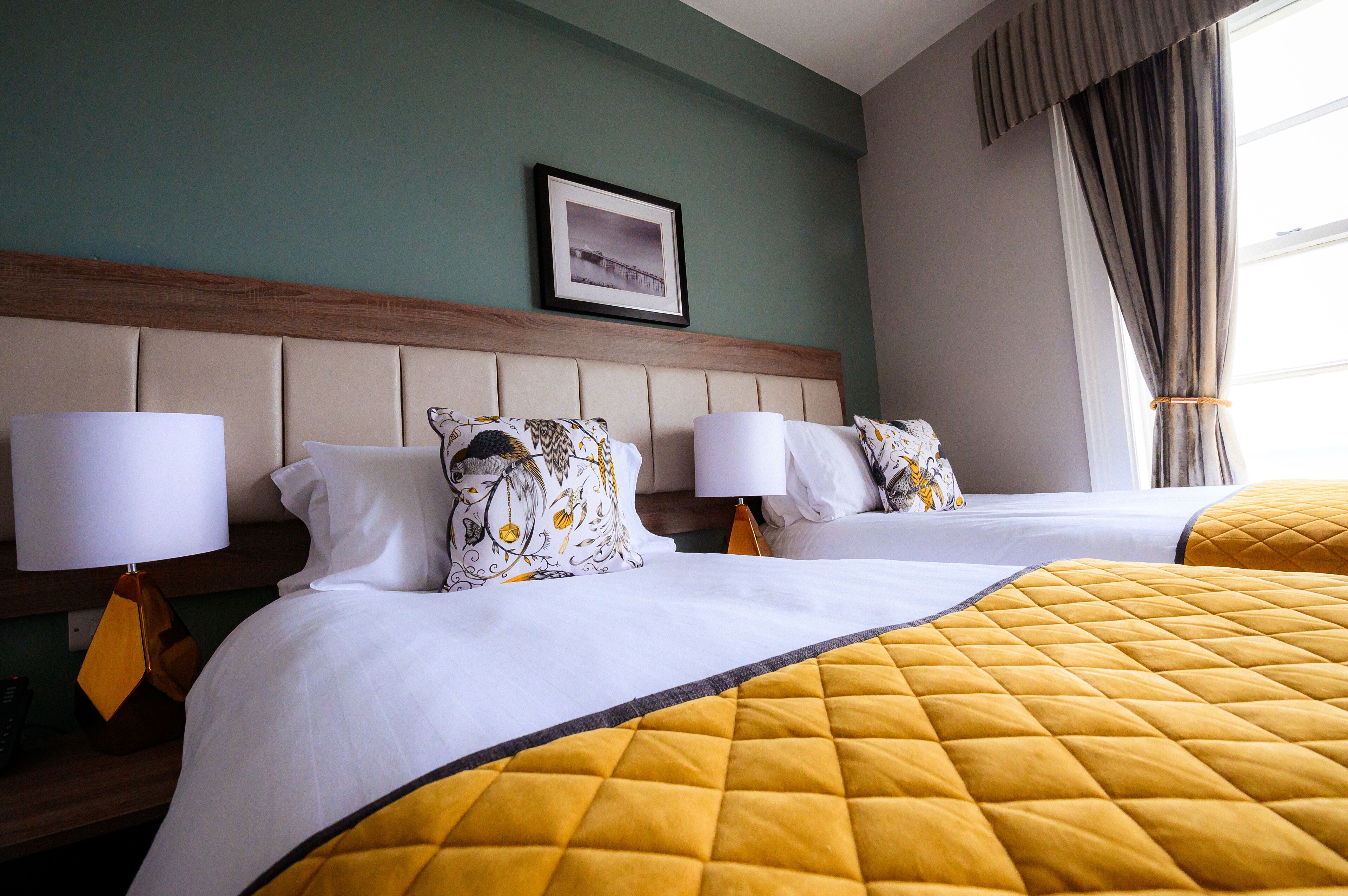 classic double or twin room, 1 king bed, sea view, sea facing | 1 bedroom, desk, iron/ironing board, free wifi