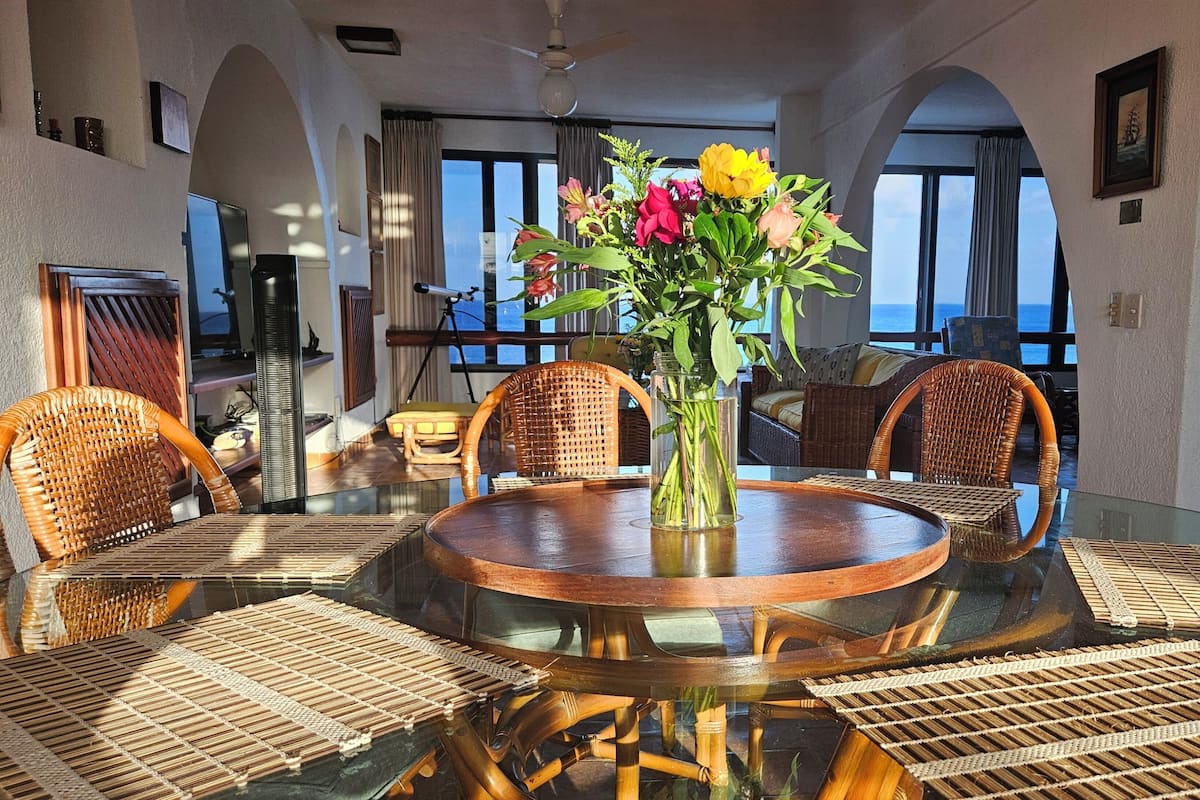 Family Penthouse | 1 bedroom, in-room safe, blackout drapes, free WiFi