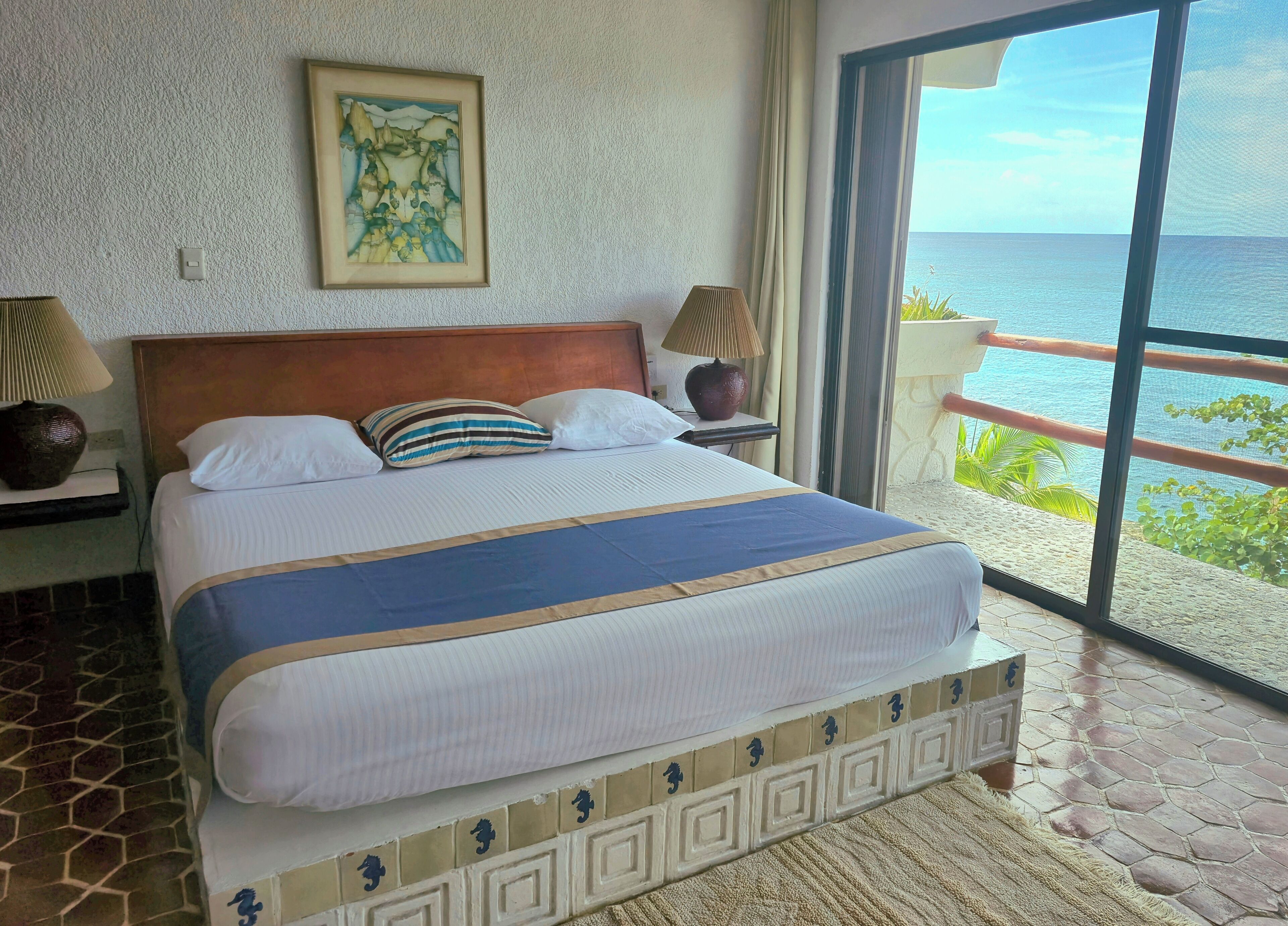 Luxury Condo, 1 Bedroom, Kitchen, Ocean View