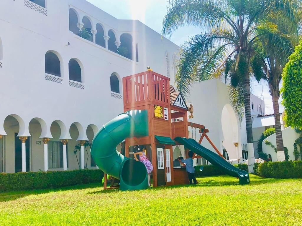 Children’s play area – outdoor