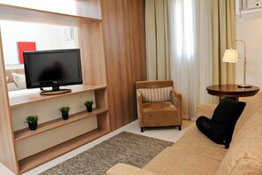 32-inch LCD TV with cable channels, TV