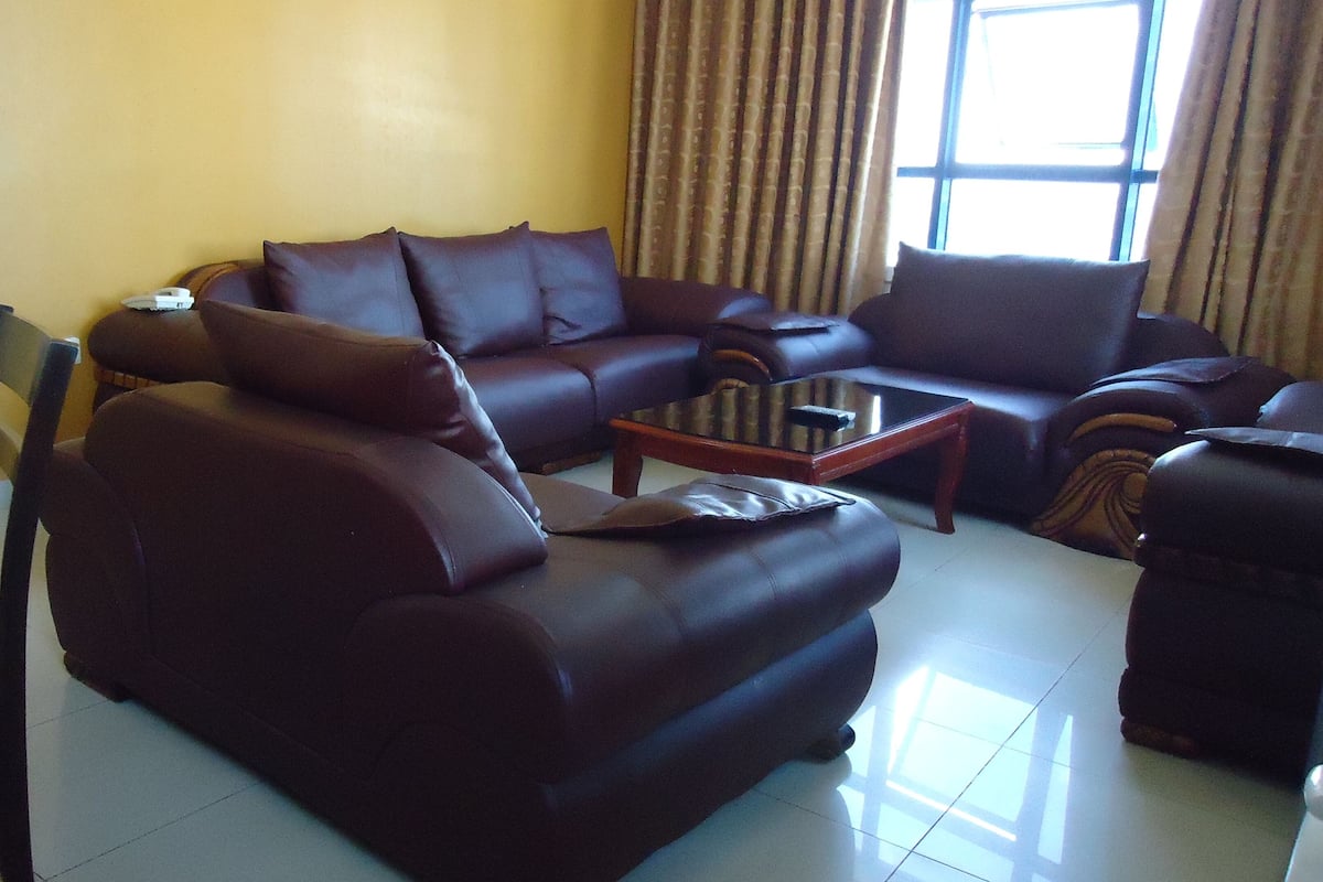 Apartemen Eksekutif | Area keluarga | TV
