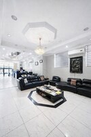 Sala de estar en el lobby
