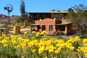 Fassade der Unterkunft – Abend/Nacht