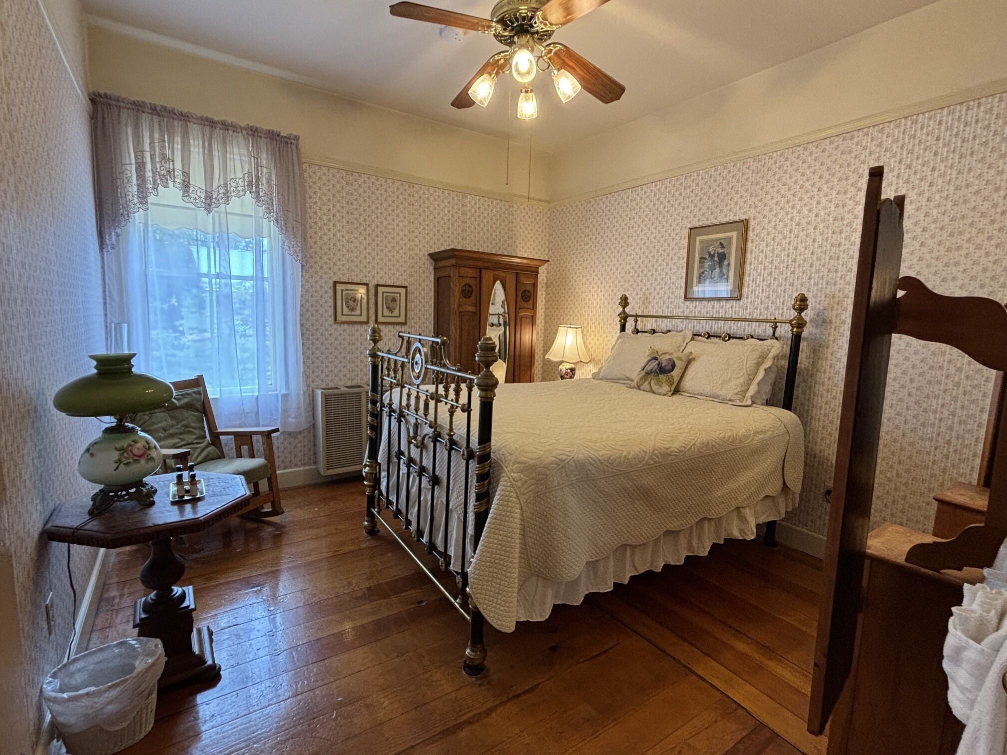 Double Room, Shared Bathroom (Room) | 1 bedroom, premium bedding, individually decorated