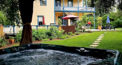 American River Inn