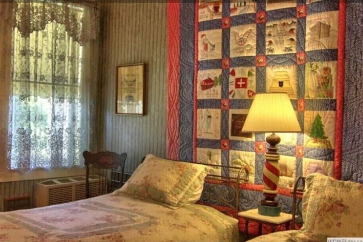 Twin Room, Shared Bathroom (First Floor) | 1 bedroom, premium bedding, down comforters, desk