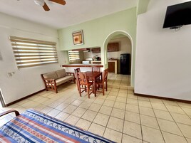 Suite | Dining