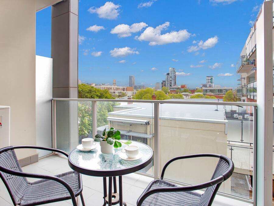 1 Bedroom Standard | Terrace/patio