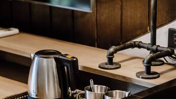 Mara | Premium bedding, in-room safe, desk, blackout curtains