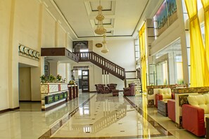 Lobby - Grand City Batu Hotel (Batu)