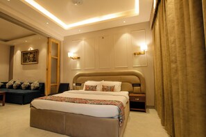Luxury Suite, 1 Bedroom, Non Smoking | In-room safe, individually furnished, desk, blackout drapes - Jullundur Hotel (Chandigarh)
