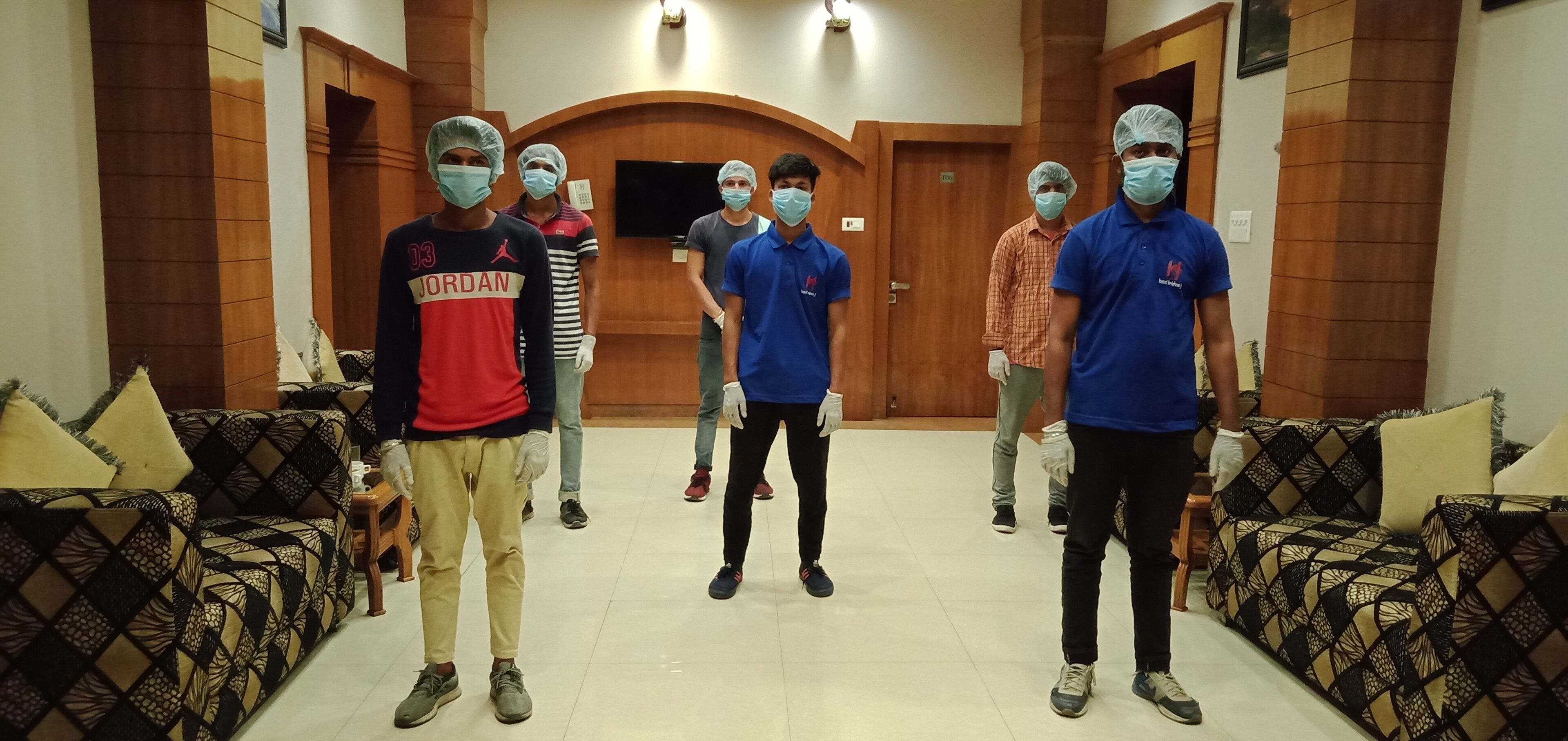 flat-screen tv, pay films