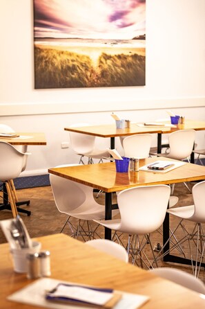 Lunch and dinner served, local cuisine