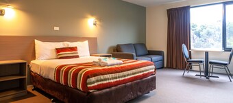 Kingston Hotel
