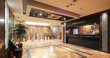 Themepark Tourist Hotel