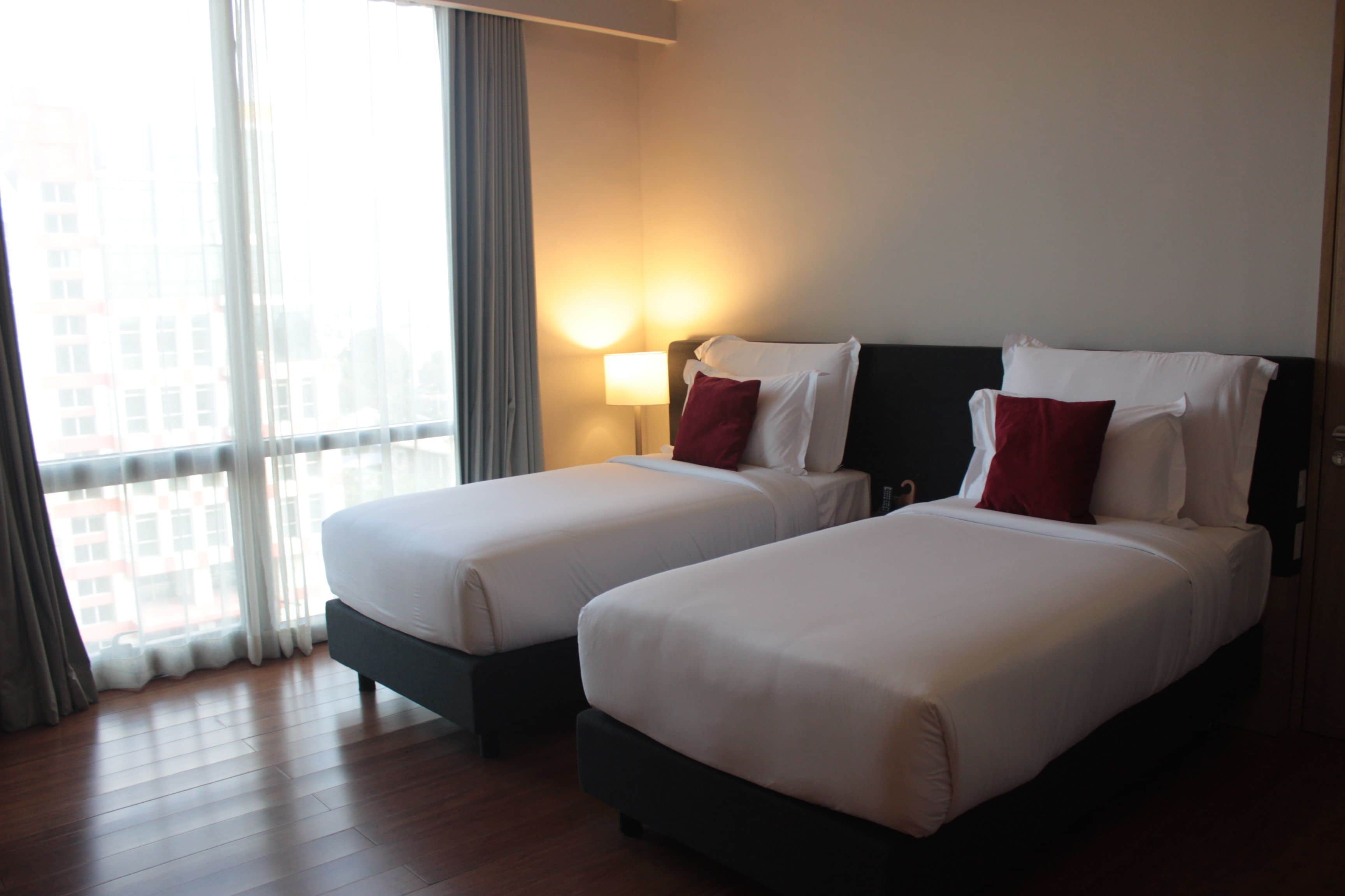 executive twin room | premium bedding, minibar, in-room safe, desk