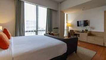 Premium bedding, minibar, in-room safe, desk