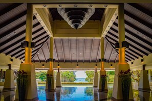 Exterior - Dusit Thani Krabi Beach Resort (Krabi)