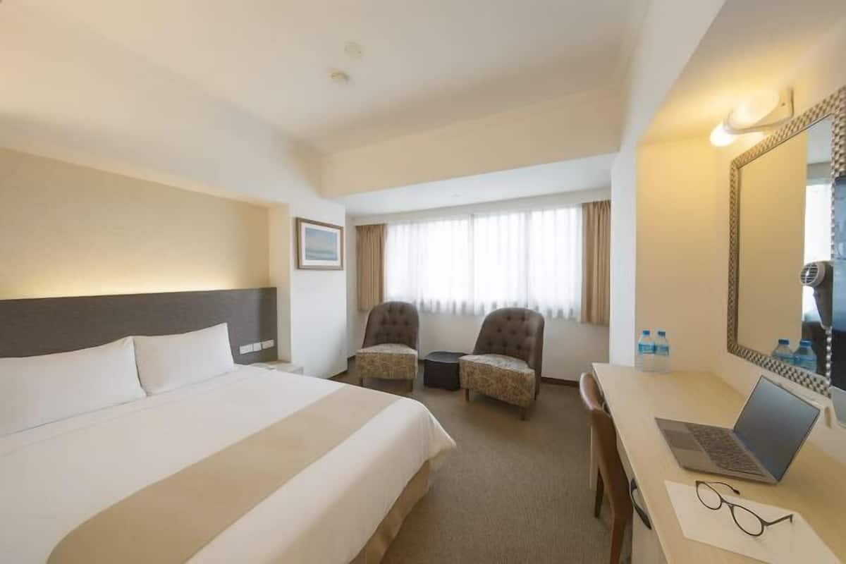 1 bedroom, premium bedding, blackout drapes, iron/ironing board