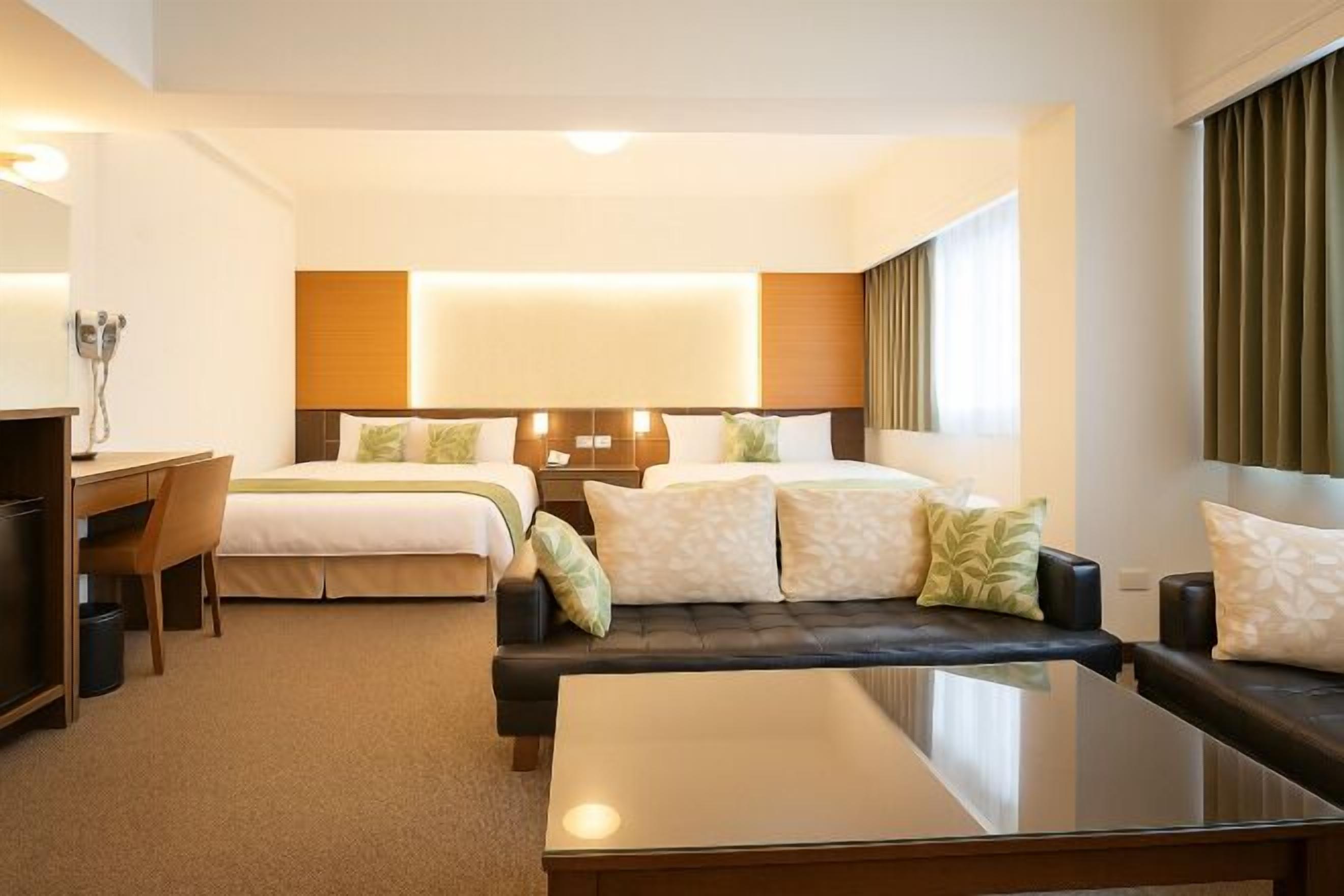 1 habitación, ropa de cama de alta calidad y cortinas blackout 